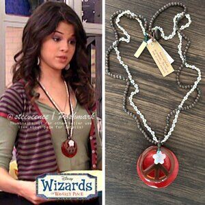 NWT 2000s Peace Symbol Beaded Necklace Pendant Necklace ASO Alex Russo